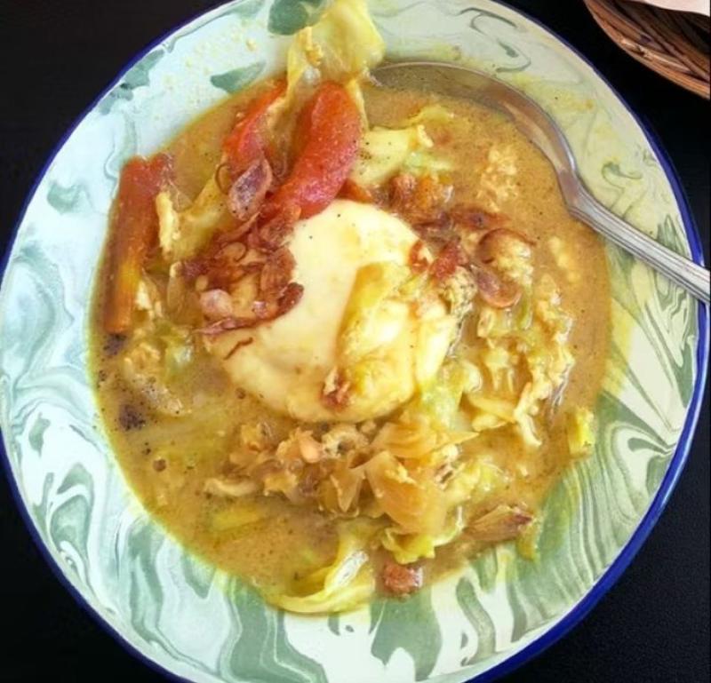Tongseng Telur
